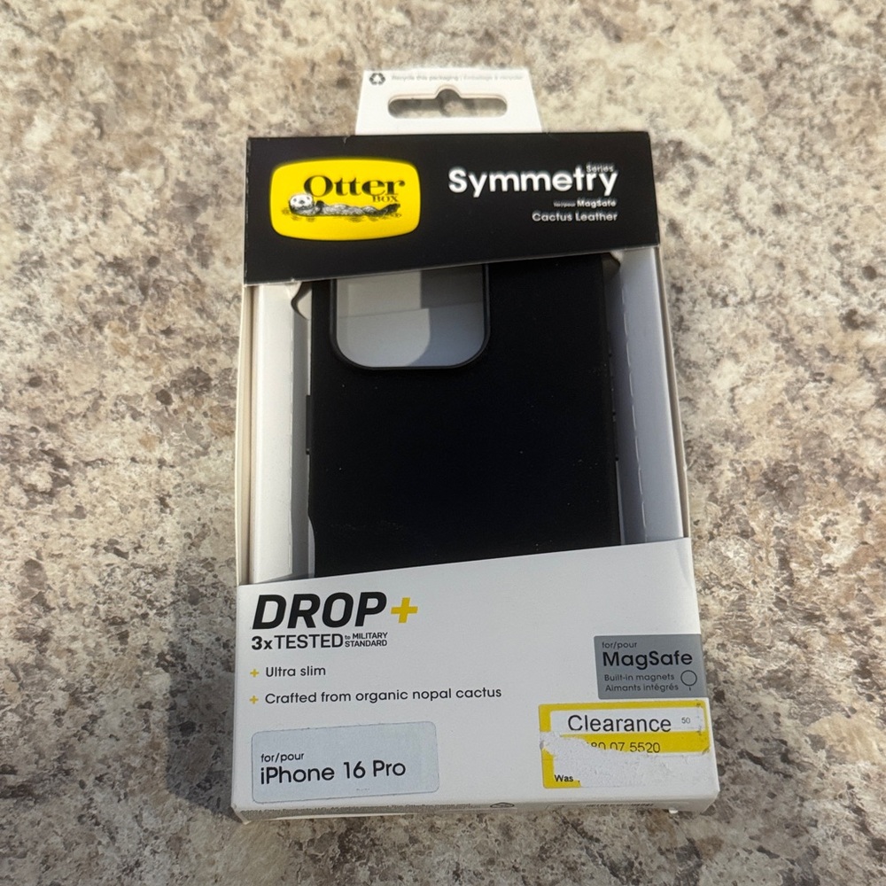 iPhone 16 PRO otter box Symmetry Black. NWT